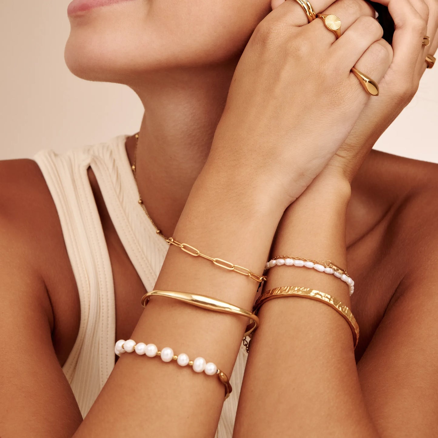 Pearl and Gold Linked Bracelet