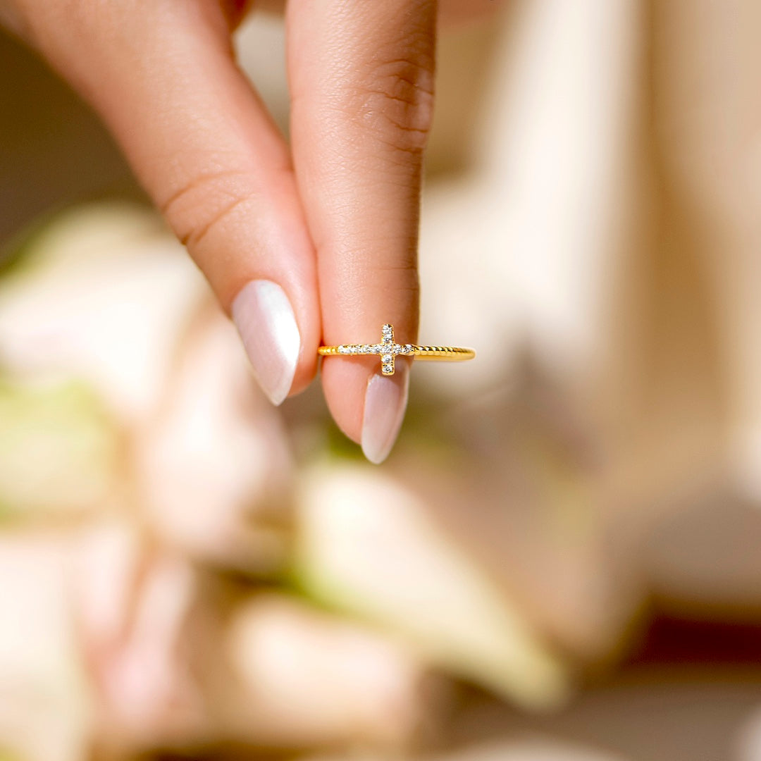 CROSS BEADED RING